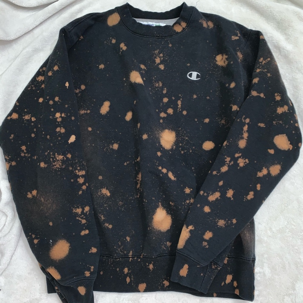 Bleached Champion crewneck 🧶